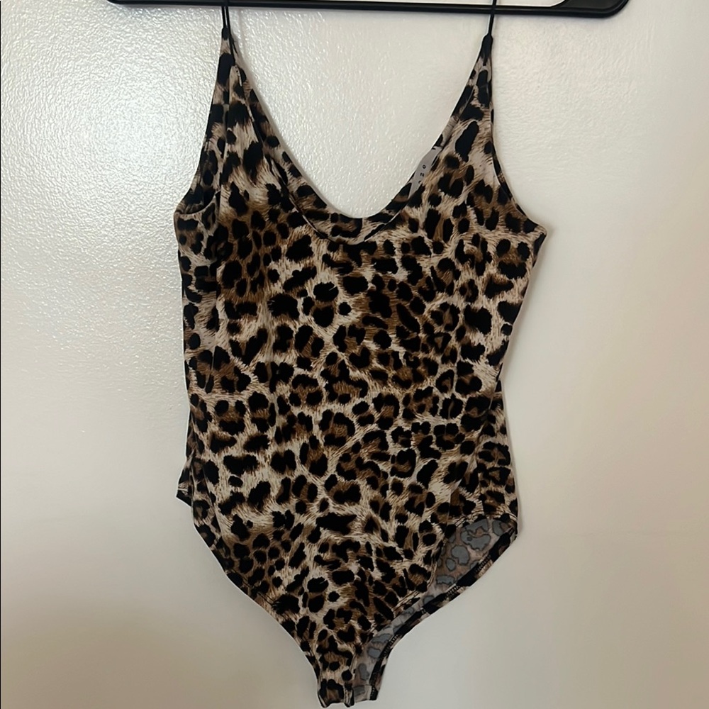 Gaze Brown and Black Bodysuit with Leopard Print